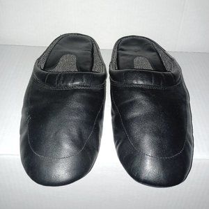 BASIC EDITIONS  MEN'S FAUX LEATHER SLIDE ON SLIPPERS